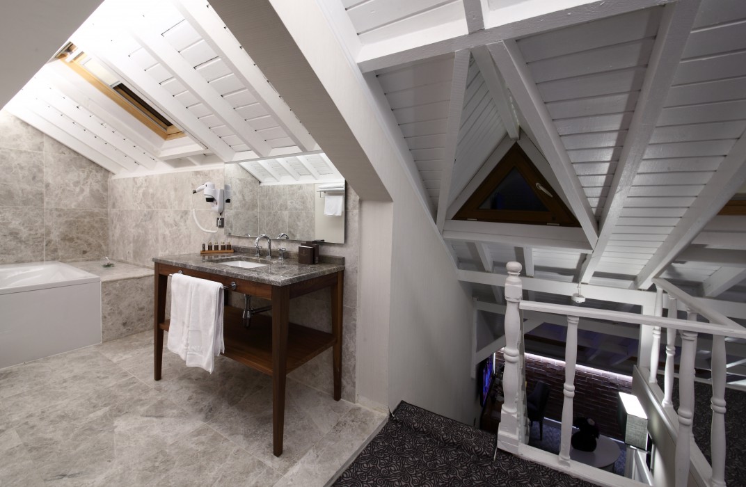 Montania Special Class Hotel