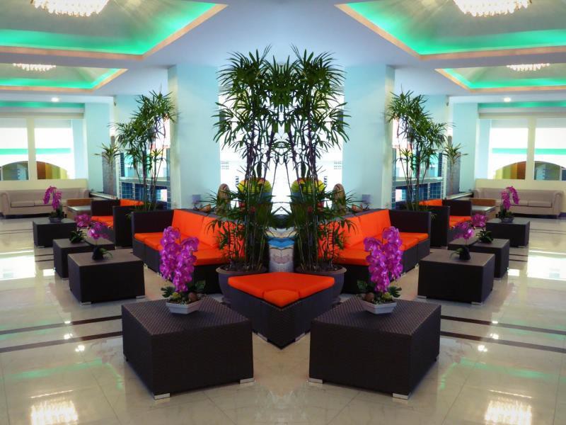 Addplus Hotel & Spa