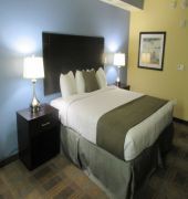 Best Western Plus Fort Worth Forest Hill Inn & Suites