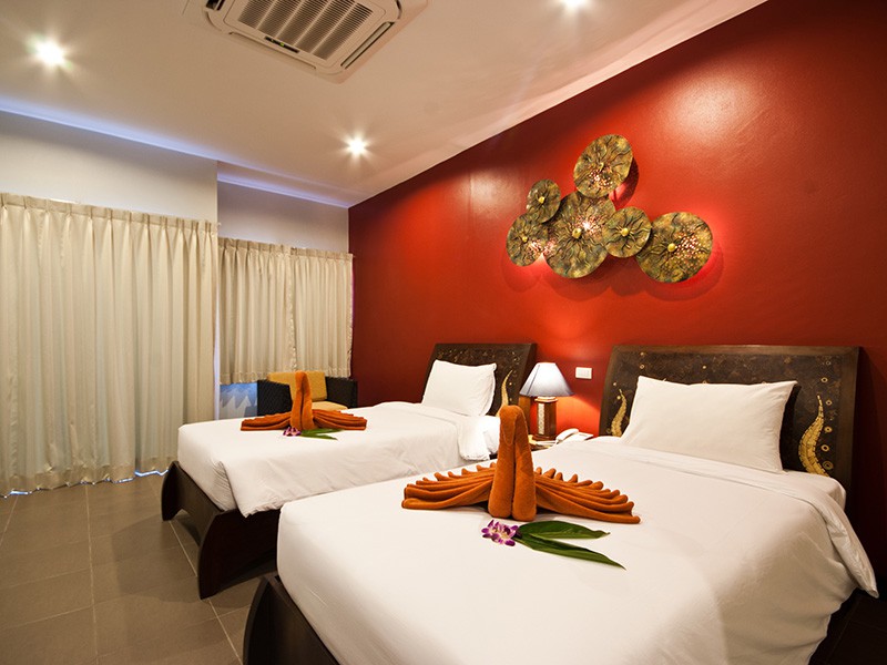 Meir Jarr Hotel Patong