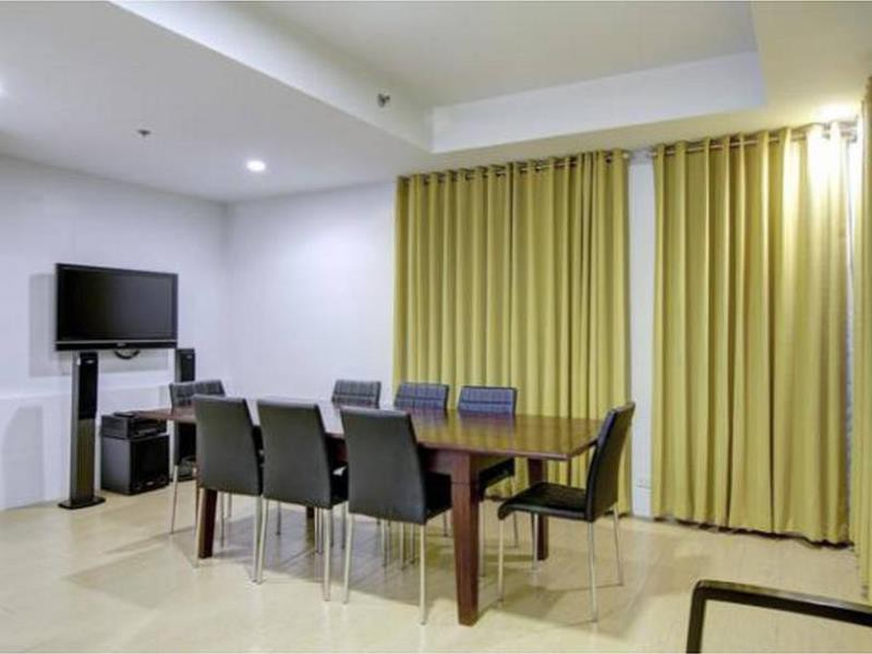 aurumOne Makati