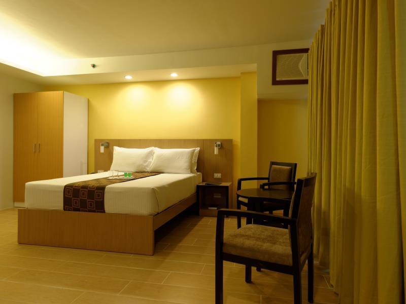 aurumOne Makati