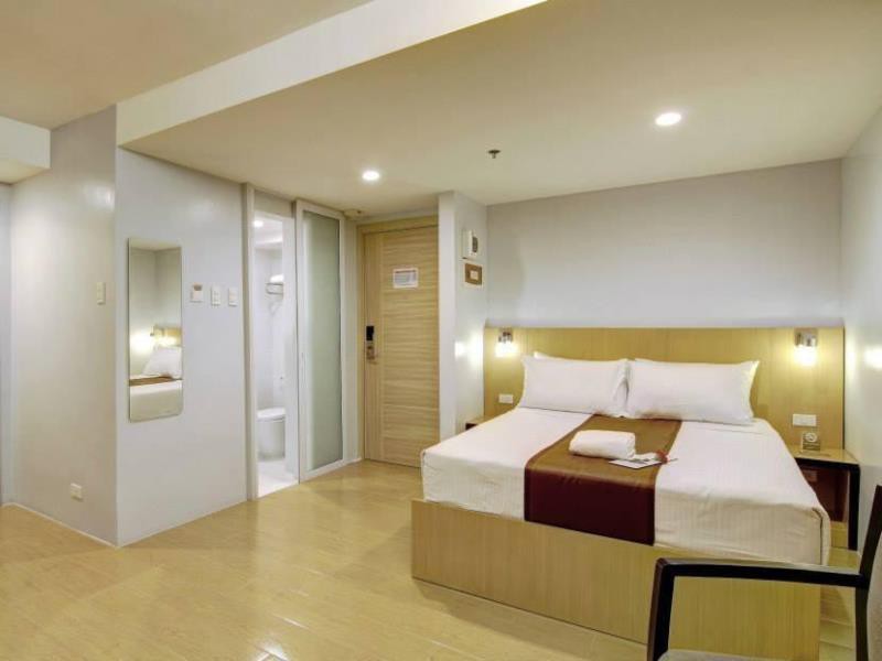 aurumOne Makati