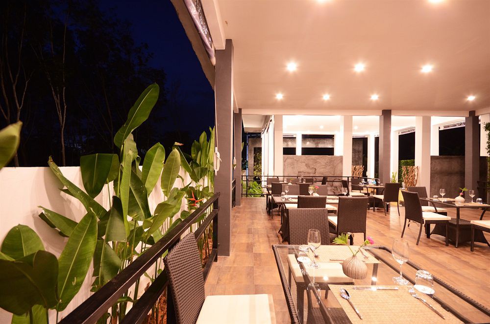 Wanaburi Hotel