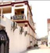 Hotel Basera