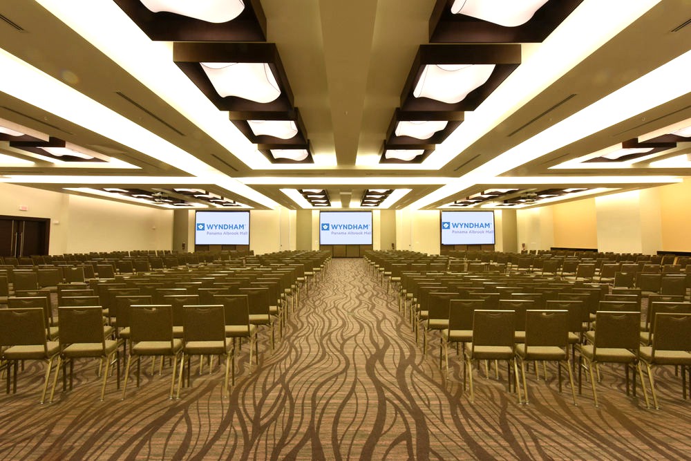 Wyndham Panama Albrook Mall
