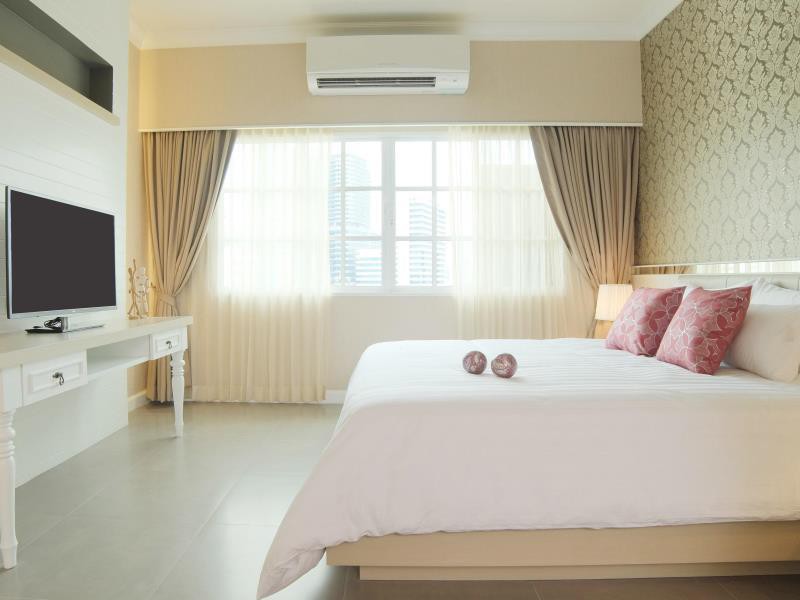 The Raya Surawong Bangkok Hotel