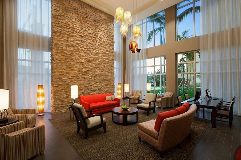 Cambria hotel & suites Miami Airport - Blue Lagoon