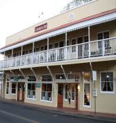 Lahaina Inn
