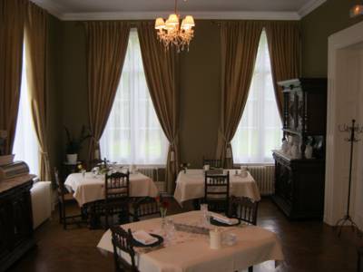 Château de Moulin le Comte