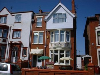 Sunnydale Hotel - Guest House