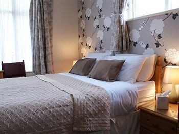 Crescent Guest House