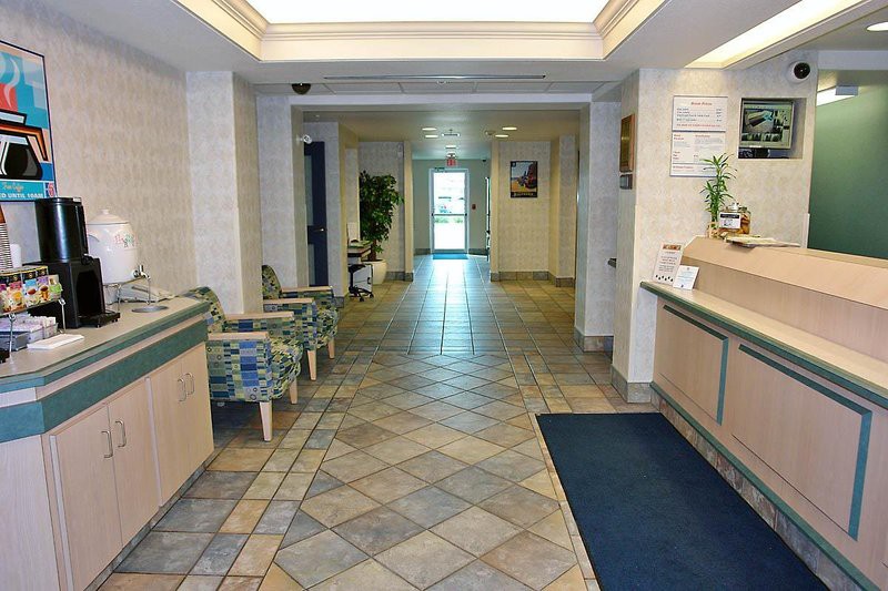 Motel 6 Medicine Hat