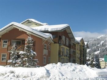 Fireside Lodge by Bear Country