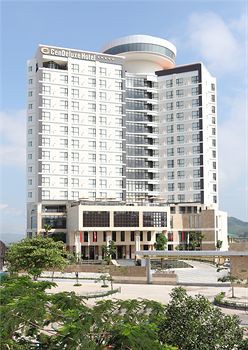 Cendeluxe Hotel - Managed by H & K Hospitality