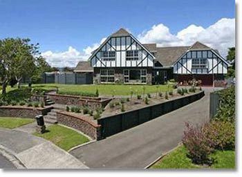 Tudor Manor Bed & Breakfast