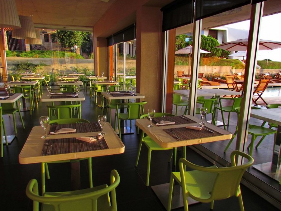 Costa Colonia - Riverside Boutique Hotel