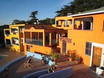 El Jardin Hotel & Restaurant