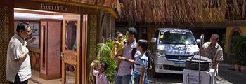 Pinoy Pamilya Hotel