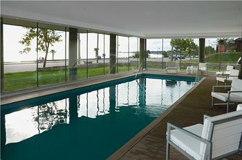Real Colonia Hotel & Suites