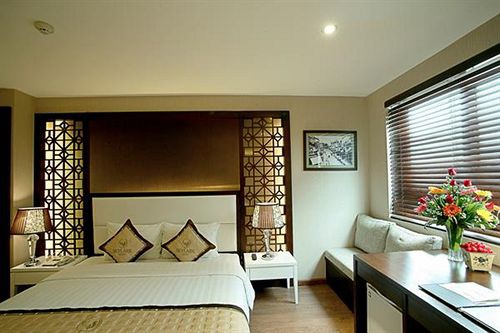 Skylark Hotel