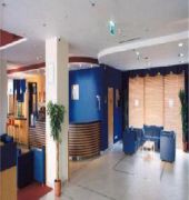Express By Holiday Inn