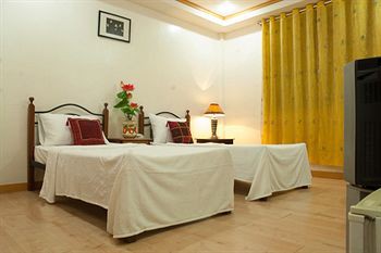AMAX Inn Makati - Hostel