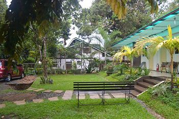 By The Bay Jacana Bed and Breakfast