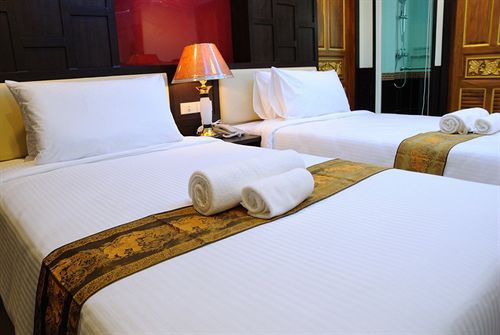 Pratunam Pavilion Hotel