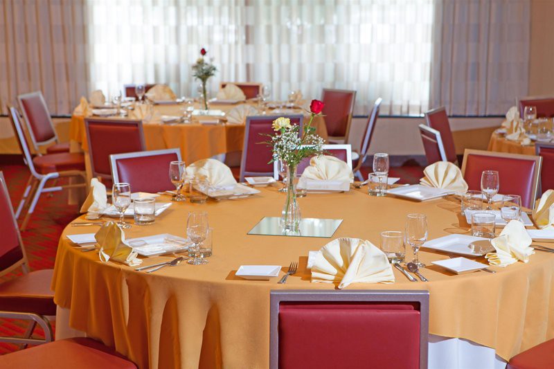 Four Points by Sheraton Philadelphia Northeast