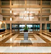 Hotel Capital Coast Resort And Spa