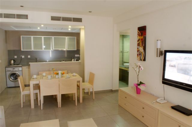 Hotel Capital Coast Resort And Spa