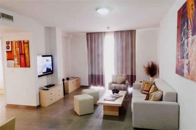 Hotel Capital Coast Resort And Spa