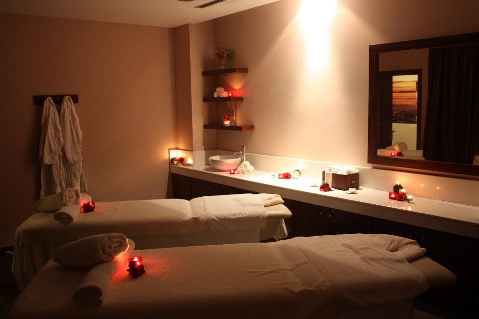 Hotel Capital Coast Resort And Spa
