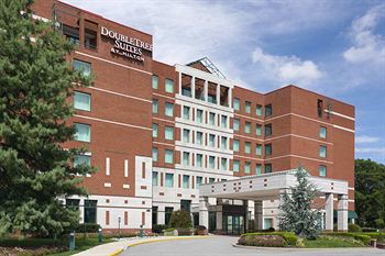 DoubleTree Suites by Hilton Hotel Philadelphia West