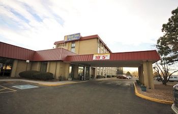 Denver's Best Inn and Suites