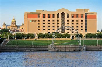 Embassy Suites by Hilton Des Moines Downtown