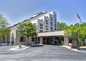 Comfort Inn & Suites Crabtree Valley