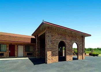 Econo Lodge & Suites