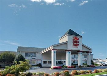 Econo Lodge & Suites