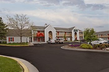 Crossland Economy Studios - Kansas City - Lenexa - 95th St.
