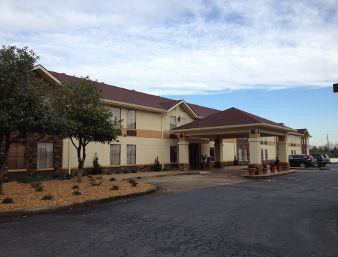 Days Inn & Suites by Wyndham Commerce