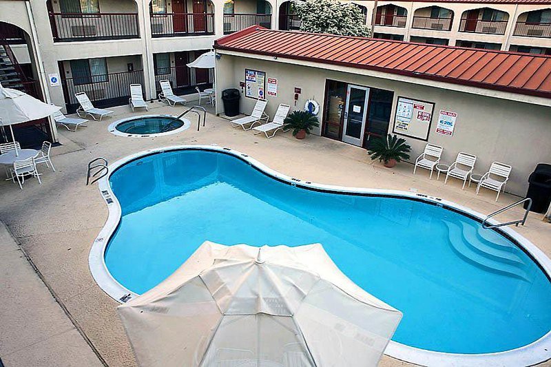 Motel 6 Lodi