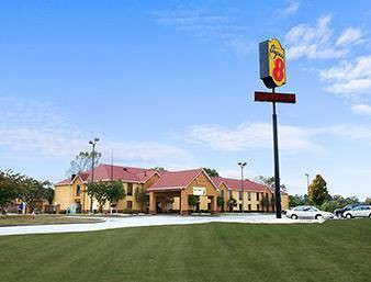 Super 8 by Wyndham Tallapoosa