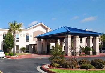 Red Roof Inn & Suites Hinesville