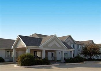 EverSpring Inn & Suites
