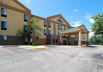 Quality Inn & Suites Lenexa Kansas City