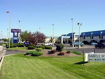 Lees Inn And Suites Muncie