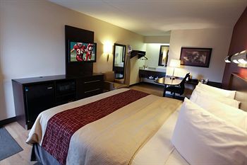 Red Roof Inn PLUS+ Statesville