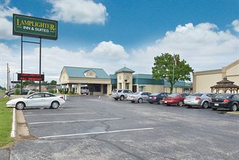 Lamplighter Inn and Suites
